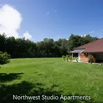 Northwest Apartment *