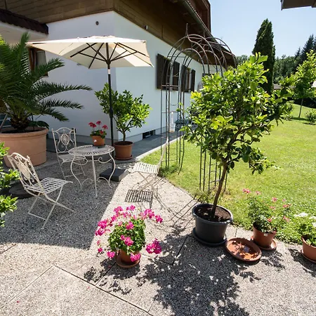 Lägenhet Lemon Yard